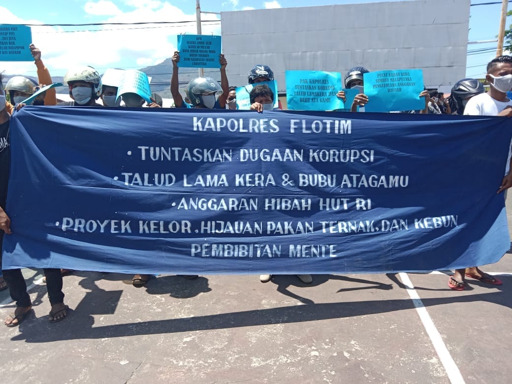 Aliansi Masyarakat Kota, Bachtiar Lamawuran, Petrus Paulus Tadon Kedang, Theodorus M. Wungubelen