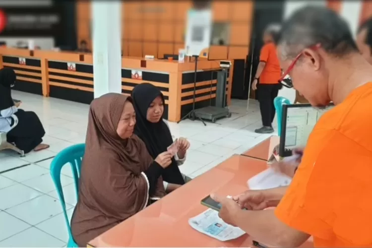 Saldo Rp600 ribu, Bank Himbara, Pencairan BLT mrp, Bansos PKH, pkh, bantuan sosial, bantuan langsung tunai, validasi Bank BSI, Penyaluran BLT, Mitigasi Risiko Pangan, BLT Mitigasi Risiko Pangan, Kartu KKS, Bank BSI, Cek Saldo, Kartu KKS Bank, blt mrp 2024, blt, mrp