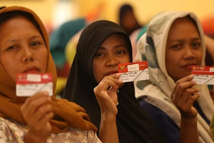 PKH Mei-Juni, Pencairan Bansos, Nama KPM, SIKS-NG, Cek Bansos, Kemensos RI, Bansos Reguler, Dana Cair, Alokasi Mei-Juni, Daftar Penerima, Pendamping Sosial, Verifikasi Data, Top Up Bansos, Nominal Pencairan, KKS ATM, Bank Himbara, Update Terbaru, Proses Pencairan, Status Kelayakan, Pendaftaran Bansos, bansos, bansos mei 2024, pencairan bansos mei 2024, pkh, kks, kpm, info bansos mei 2024, jadwal bansos mei 2024