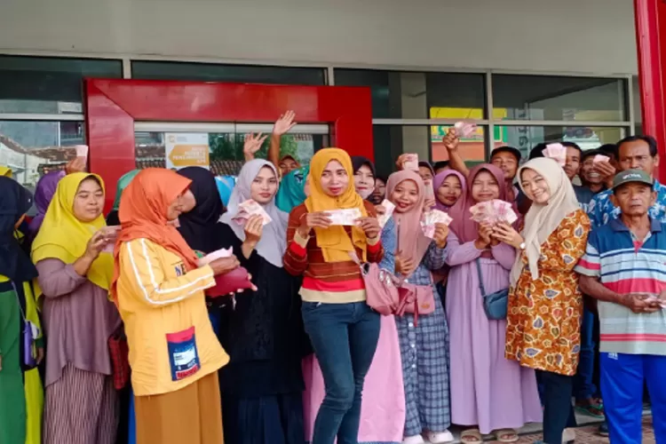 KIP PIP, Bantuan PIP, Penyebab tidak cair, Solusi PIP, Verifikasi NIK, Aktifkan rekening, Dana PIP, Syarat penerima KIP, Pengumuman Kemendikbud, KIP, PIP, Bantuan Sosial, PKH, BPNT, Beras 10 kg, Program Indonesia Pintar, BLT Dana Desa, PKH Plus, Keluarga Penerima Manfaat, Penerima bantuan