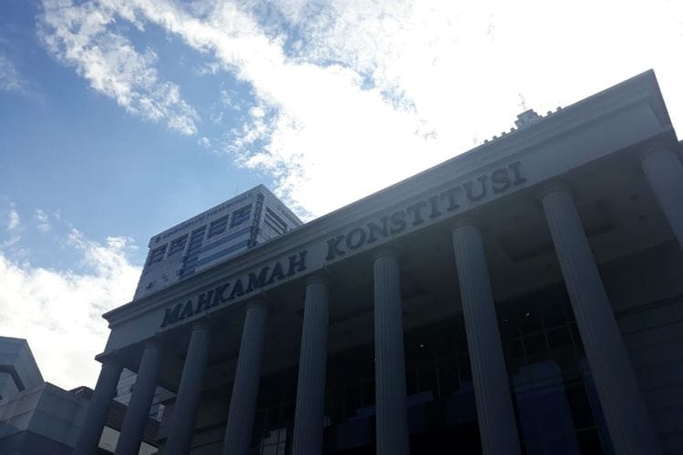 Ambang Batas, Mahkamah Konstitusi, Pilkada