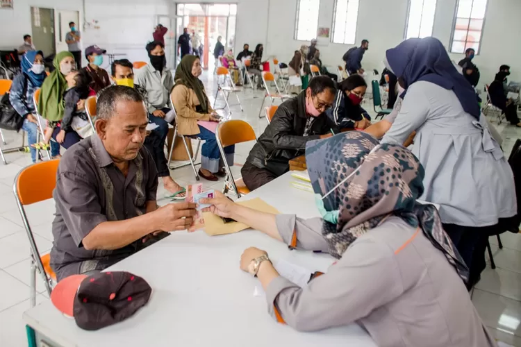 Cara-cek-status-penerima-bansos-PKH-dan-BPNT-1465523287