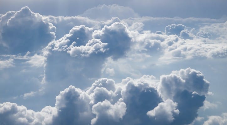 prakiraan cuaca, cuaca hari ini, update BMKG, cuaca Indonesia, hujan ringan, cuaca berawan, kota besar Indonesia, ramalan cuaca, informasi cuaca, cuaca Selasa 29 Oktober.