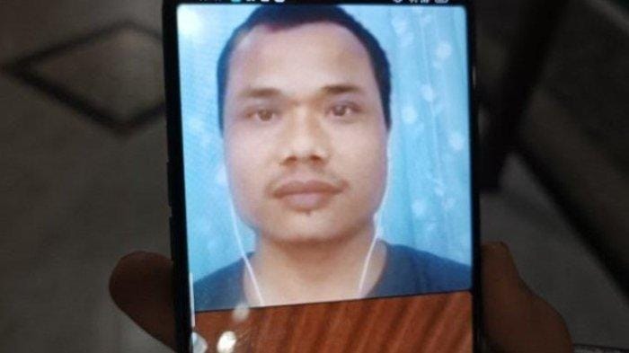 Rudi Simamora, penistaan agama, polisi Medan, status tersangka, video viral, akun YouTube, tahanan polisi, pemeriksaan kejiwaan, motif penistaan, warga geram, kasus serupa, anak Batak, kerumunan massa, tindakan hukum, aksi iseng