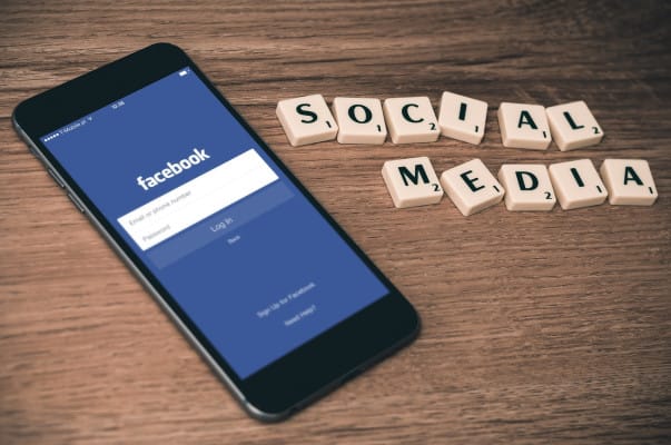 Hapus Akun Facebook, Profil Tambahan, Cara Hapus Akun, Facebook Permanen, Profil Facebook Tambahan, Pengaturan Akun FB, Login Facebook Tambahan, Hapus Profil Permanen, Konfirmasi Kata Sandi, Pusat Akun Facebook.