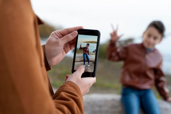 Edit foto, HP kentang, Snapseed ringan, Pixlr tajam, kontras foto, atur ketajaman, kurangi noise, filter otomatis, warna cerah.