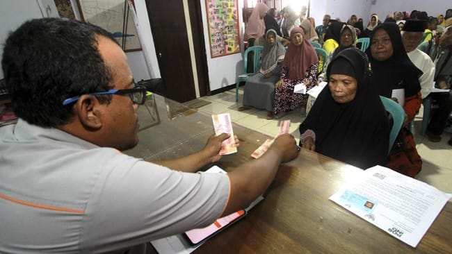 Cek NIK, Bansos 2024, Cara cek bansos, Aplikasi bansos, Website Kemensos, Bantuan sosial, Program PKH, Cek KPM, Bantuan BPNT, Status penerima, Cek Bansos Kemensos, BPNT, Program Keluarga Harapan, PKH, Bantuan Pangan Non Tunai, BPNT, database KPM Kemensos