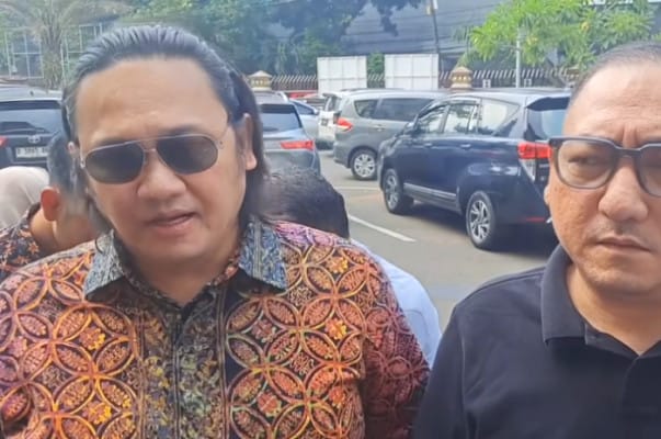 Farhat Abbas, Denny Sumargo, laporan polisi, ujaran kebencian, ancaman hukum, perseteruan Farhat Denny, kasus hukum, Farhat Denny Sumargo