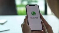 WhatsApp file management, memori penuh, hapus media, matikan unduhan otomatis, penyimpanan cloud, arsip chat, kelola dokumen, chat besar, pencarian file, simpan foto video, WhatsApp tips, cadangan chat, ruang penyimpanan.