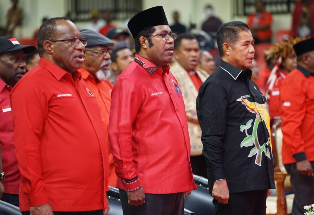 Herry Ario Naap, Bupati Biak Numfor, kasus pencabulan anak, Biak Numfor Papua, tuduhan serius Herry, dugaan kekerasan seksual, Lex Wu cuitan, aktivis media sosial, bupati petahana Biak, video korban 26 detik, Pelecehan Anak