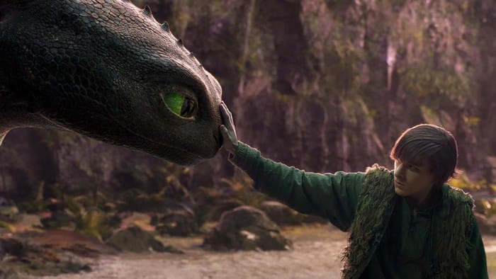 How to Train, Dragon Live-Action, film 2025, Universal Pictures, Toothless Night Fury, Hiccup Viking, persahabatan naga, visual memukau, dunia Berk, animasi ke live-action, how to train your dragon live action, How to Train Your Dragon, Live-Action 2025, Cuplikan Baru, Persahabatan Hiccup Toothless, Viking dan Naga, Film 2025, Hiccup Toothless, Dunia Berk, Visual Keren, Film Animasi Live-Action, Naga Night Fury, Tanggal Rilis Film