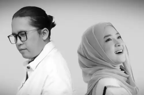 Ayus Nissa, Ririe Fairus, Pernikahan Ayus, Ayus Sabyan, Nissa Sabyan, Ayus Nissa Nikah, Mantan Ririe, Ayus Kehidupan Baru, Gosip Nissa, Ayus dan Nissa