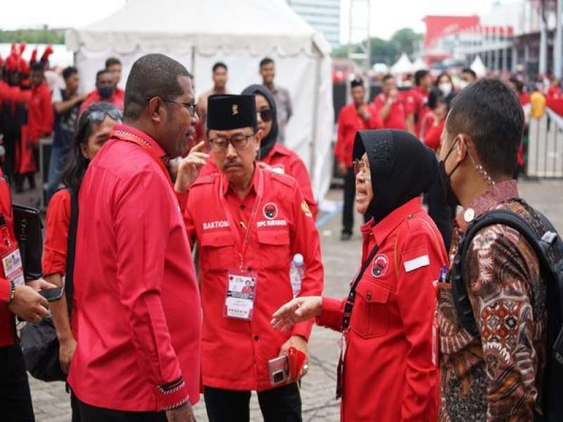 Herry Ario Naap, Bupati Biak Numfor, kasus pencabulan anak, Biak Numfor Papua, tuduhan serius Herry, dugaan kekerasan seksual, Lex Wu cuitan, aktivis media sosial, bupati petahana Biak, video korban 26 detik, Pelecehan Anak