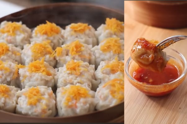 dimsum ayam, resep dimsum, siomay ayam, cara membuat dimsum, dimsum rumahan, dimsum enak, saus cocol dimsum, resep mudah, masakan khas China, dimsum Devina Hermawan, dimsum ala restoran, camilan gurih, dimsum mudah, dimsum dengan saus sambal, masakan praktis, dimsum simpel, dimsum enak di rumah