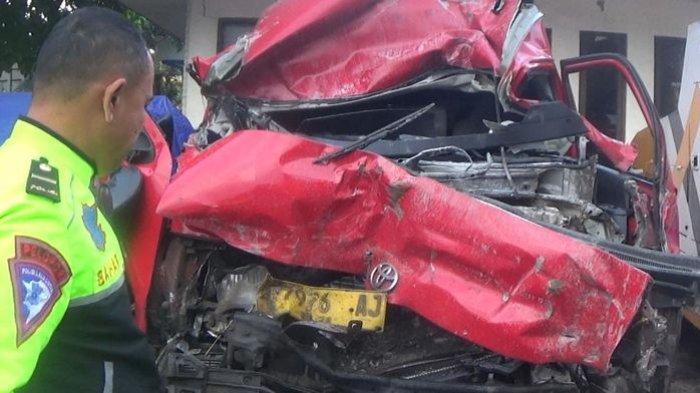 travel daytrans kecelakaan, Kecelakaan Tol Cisumdawu, HiAce DayTrans, Sopir Lalai, Kecelakaan Maut, Truk Wingbox, Kecelakaan HiAce, Kecelakaan Fatal, Penumpang Tewas, Toyota HiAce, Kecelakaan Bandung, Truk Kabur, Kecelakaan Sumedang, Kecelakaan Parah, Kecelakaan Terbaru, Sumedang Tol, Kecelakaan Jalan Raya, Kecelakaan Tewas, Mobil HiAce, Kecelakaan Tol, Truk Tabrakan, Tol Cisumdawu, Kecelakaan Lalu Lintas