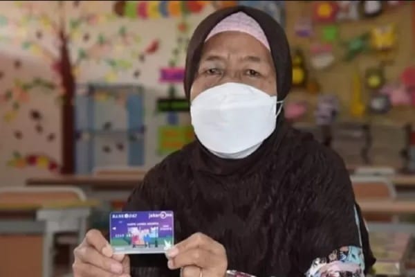 KLJ November 2024, cek pencairan KLJ, bantuan lansia Jakarta, siladu.jakarta.go.id, status KLJ, cara cek KLJ, penerima KLJ, Kartu Lansia Jakarta, pencairan KLJ 2024, syarat penerima KLJ, dana KLJ, Bank DKI KLJ, bantuan lansia 2024, cek status bantuan, lansia ekonomi rendah, Pemprov DKI KLJ, MPM kelurahan, pencairan bantuan Jakarta, NIK KTP KLJ, KLJ, KAJ, Kartu Lansia Jakarta