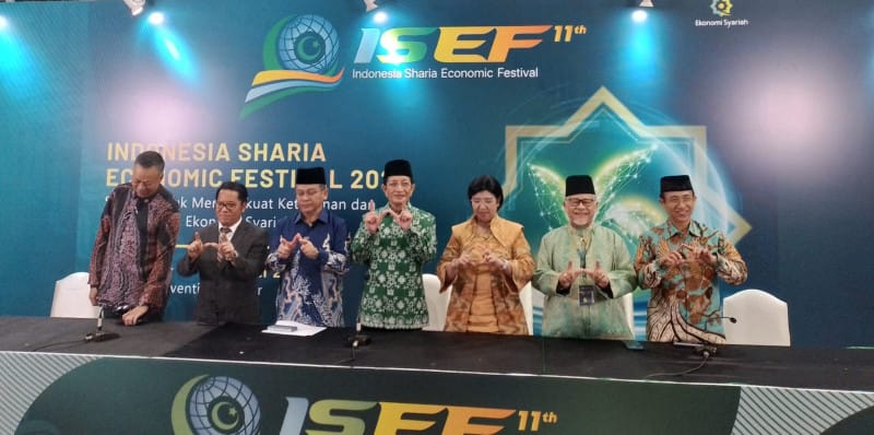 Zakat global, wakaf nasional, teknologi zakat, pemberdayaan ekonomi, gerakan berwakaf, kesejahteraan masyarakat, bonus demografi, program utama zakat, transparansi distribusi.