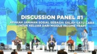 BPJS Ketenagakerjaan, Social Security Summit, jaminan sosial, produktivitas pekerja, pertumbuhan ekonomi, Indonesia Emas 2045, pekerja Indonesia, sektor informal, jaminan ketenagakerjaan, kolaborasi pemerintah, perlindungan sosial, pekerja formal, strategi jaminan sosial, jaminan sosial ketenagakerjaan, pertemuan strategis, kebijakan ketenagakerjaan, pekerja terlindungi, edukasi BPJS, jaminan sosial inklusif, summit 2024.