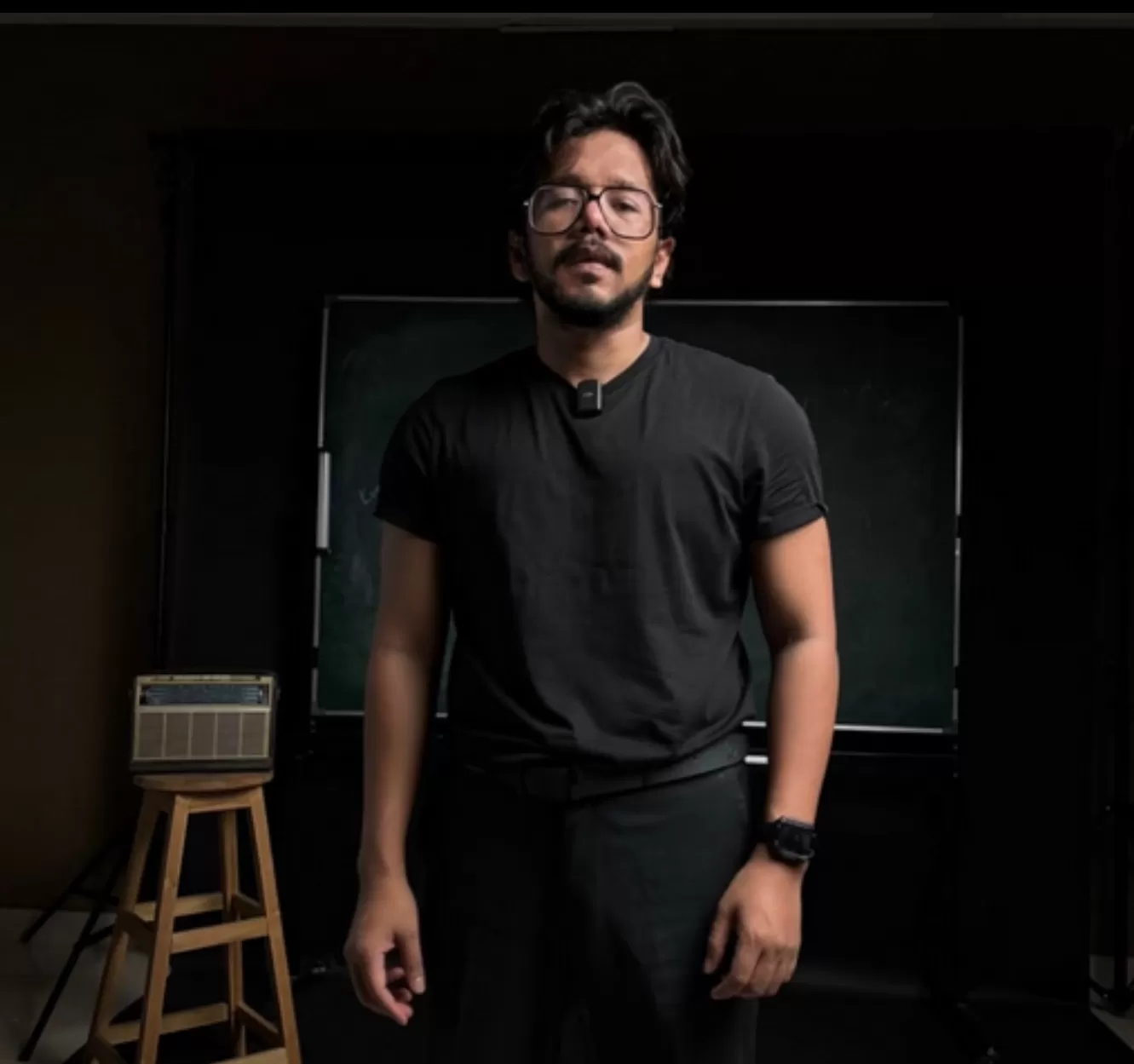 al ferry irwandi, kasus Komdigi, pejabat judi, sosok AL, makelar bandar, konten Ferry, judi online, keuntungan miliaran, situs terjaga, cuan judi, koneksi Komdigi, perusahaan teknologi, pelindung situs, inisial AL, penghubung politik, bandar judi