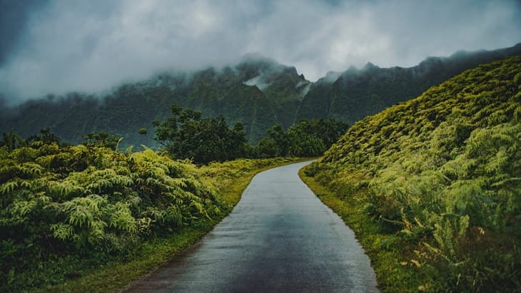 berapa lama hujan, oahu hawaii, hujan terlama, pulau Oahu, Hawaii hujan, rekor hujan, fenomena hujan, angin pasat, cuaca ekstrem, hujan terus, rekor dunia, pegunungan Hawaii, hawa dingin, uap air, hujan orografis, iklim Oahu, rekor cuaca, musim hujan