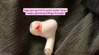 Airpods berdarah, bahaya suara keras earphone, gangguan pendengaran, tips menjaga telinga sehat, perawatan telinga, penggunaan earphone yang benar, tinitus, noise-cancelling earphones, gangguan pendengaran akibat earphone, infeksi telinga, risiko menggunakan earphone terlalu lama