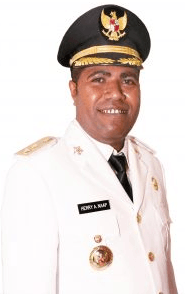 Herry Ario Naap, Bupati Biak Numfor, kasus pencabulan anak, Biak Numfor Papua, tuduhan serius Herry, dugaan kekerasan seksual, Lex Wu cuitan, aktivis media sosial, bupati petahana Biak, video korban 26 detik, Pelecehan Anak, Profil Herry Ario Naap, agama Herry Ario Naap, Agama Kristen Herry Ario Naap, Ketua DPD PDIP, Kader PDIP