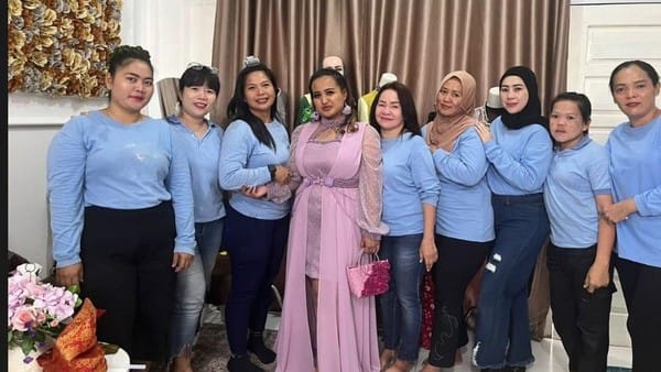 lina mukherjee bebas, Lina Mukherjee, Saldo Rekening, Bebas Penjara, Isi ATM, Kasus Penistaan, Konten Viral, Job Endorsement, Kehidupan Lina, Konten Hati-Hati, Lina Bebas, Lina Mukherjee, Pacar Kabur, Utang Rp400 Juta, Drama Pacar, Bebas Penjara, Kasus Lina, Ghosting Pacar, Lina Curhat, Duit Hilang, Lapor Polisi