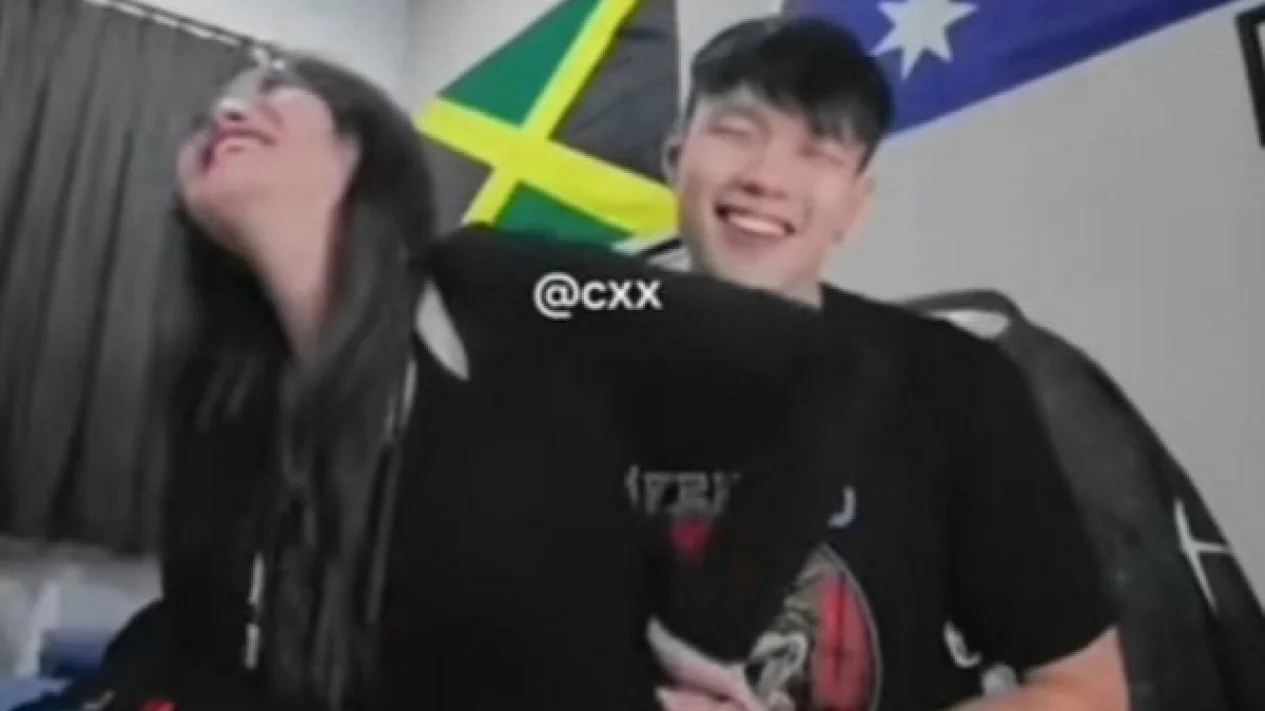 onic vior video viral lagi Vior Onic, video viral, Nita Vior, link video, TikTok viral, video dance, area sensitif, klarifikasi manajer, Onic Esports, Nita Vior menikah, Vincent Kosasih, video streaming, TikTok 15 menit, video heboh, Nita Vior pacar, video prewedding, video 15 menit, video TikTok, video trending X