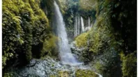 Curug Aseupan, wisata Bandung, air terjun, tebing lumut, spot Instagramable, outbound seru, Curug Tilu, Curug Cilaki, liburan keluarga, harga tiket murah.