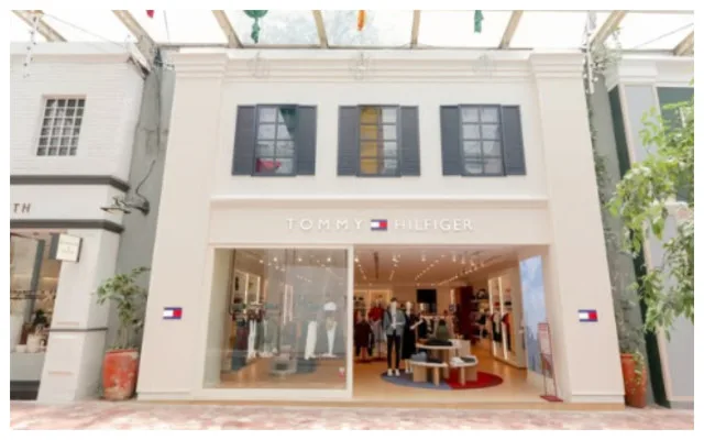 Bandung belanja, mall Bandung, Kings Shopping Center, D’Botanica Bandung, Cihampelas Walk, Paris Van Java, Trans Studio Mall, 23 Paskal Mall, Summarecon Mall, fashion Bandung, kuliner Bandung, tempat hiburan Bandung.