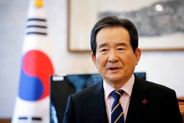 Yoon Suk Yeol dimakzulkan, Presiden sementara Han Duck Soo, krisis politik, darurat militer, pemakzulan Yoon Suk Yeol, tantangan Han Duck Soo, Korea Selatan, krisis ekonomi, politik Korea, demonstrasi besar, Han Duck Soo, Yoon Suk Yeol, pergantian presiden, Korea Utara, ancaman nuklir, pemerintahan Korea Selatan.