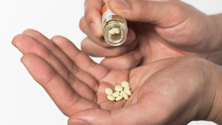 IMG_20241204_112622 Tramadol, efek samping, ketergantungan obat, bahaya Tramadol, penggunaan Tramadol, kenakalan remaja, obat opioid, kecanduan Tramadol, pengaruh Tramadol, gejala Tramadol, tawuran remaja, nyeri obat, perkelahian remaja, dokter Tramadol, gangguan saraf, Tramadol berlebihan, sistem saraf, obat nyeri, Tramadol ilegal, pengawasan dokter