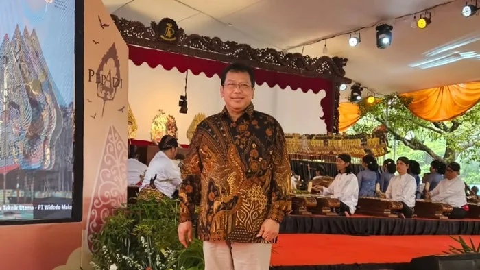 ki dalang warseno slank, ki warseno meninggal, kronologi ki warseno, dalang warseno slank, penyebab kematian ki warseno, serangan jantung fatal, pemakaman ki warseno, budaya jawa, radio suara slank, dalang nyentrik, seni pedalangan indonesia, sukoharjo, permakaman depokan klaten, pelestarian budaya jawa, Profil Ki Warseno Slenk, Ki Warseno Slenk, Dalang Sukoharjo, Kepergian Ki Warseno, Wayang Kulit, Ki Warseno Slenk Meninggal, Dalang Legendaris, Seni Pertunjukan Tradisional, Musik Anak Muda Wayang, Karier Ki Warseno, Warisan Budaya Indonesia, Ki Warseno Slenk Keluarga Seniman, Ki Warseno Pancasila, Festival Greget Dalang, Pagelaran Wayang Ki Warseno, Wayang Kulit Jawa Tengah, Ki Warseno Slenk Dies Natalis, Kresna Meguru, Semar Kembar Sembadra Larung, Ki Warseno Slenk Pendidikan