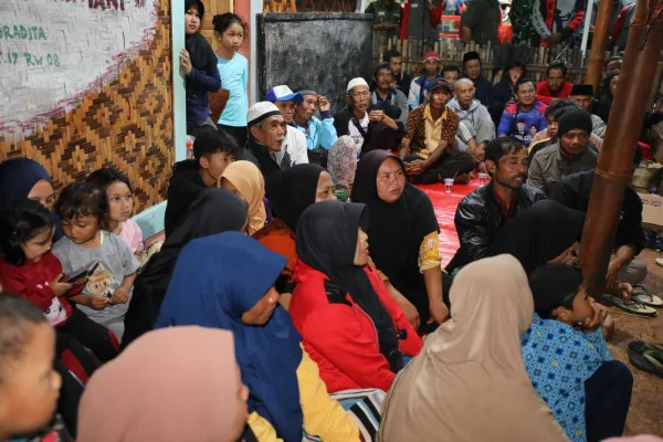 bencana Sukabumi, korban tewas, pencarian warga hilang, bencana hidrometeorologi, tim SAR gabungan, data BNPB, desa terdampak, warga mengungsi, korban bencana, pencarian tim SAR, logistik pengungsi, update data korban