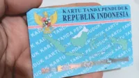 bansos PKH, bansos BPNT, pencairan PKH, pencairan BPNT, cek saldo KKS, bantuan sosial 2024, PKH November 2024, BPNT Desember 2024, bank penyalur PKH, aplikasi Livin Mandiri, PT Pos Indonesia, kartu KKS rusak, bansos anak sekolah, data DTKS, bantuan pemerintah 2024