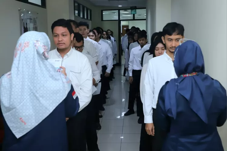tenaga honorer, seleksi PPPK, surat edaran MenPAN, penganggaran gaji, tenaga non-ASN, status kepegawaian, UU No. 20 2023, daftar seleksi, gaji paruh waktu, formasi PPPK