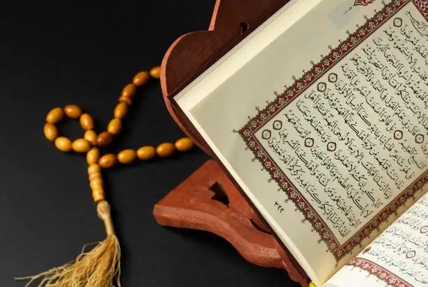 introspeksi diri, muhasabah diri, evaluasi diri, rencana 2025, refleksi pribadi, upgrade diri, pembelajar sejati, akhir tahun, resolusi hidup, perubahan positif, teks khutbah jumat