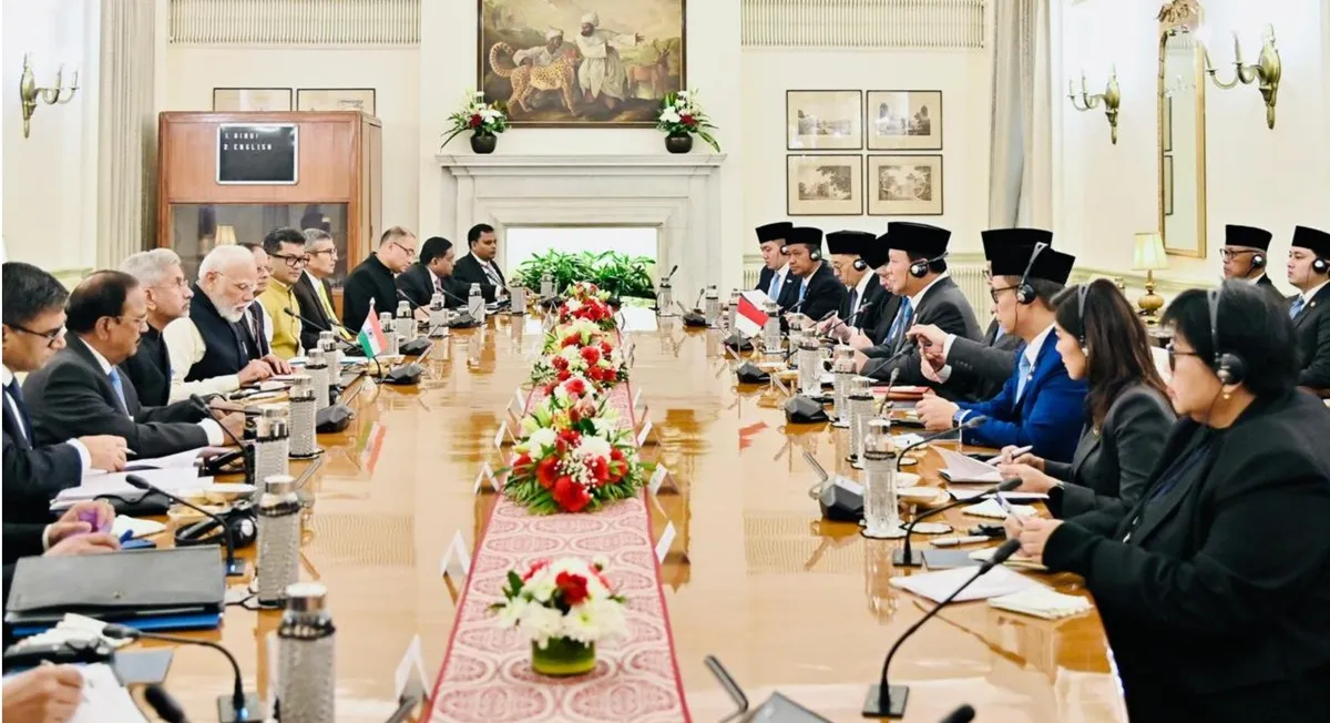 Prabowo Subianto, Narendra Modi, kerjasama bilateral, hubungan Indonesia-India, investasi infrastruktur, teknologi digital, kecerdasan buatan, pertemuan bilateral, perdagangan dan investasi, sektor pendidikan, pertahanan Indonesia, program sukses India, hubungan strategis