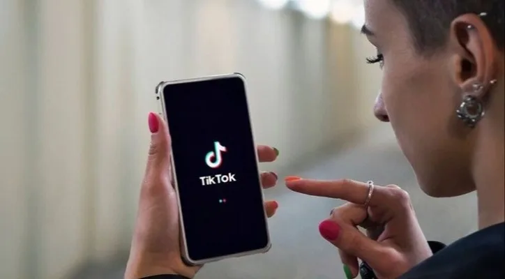 Kumpulkan koin, saldo DANA, TikTok bonus, undang teman, nonton video, fitur TikTok, tarik uang, dompet digital, aplikasi TikTok, koin gratis.