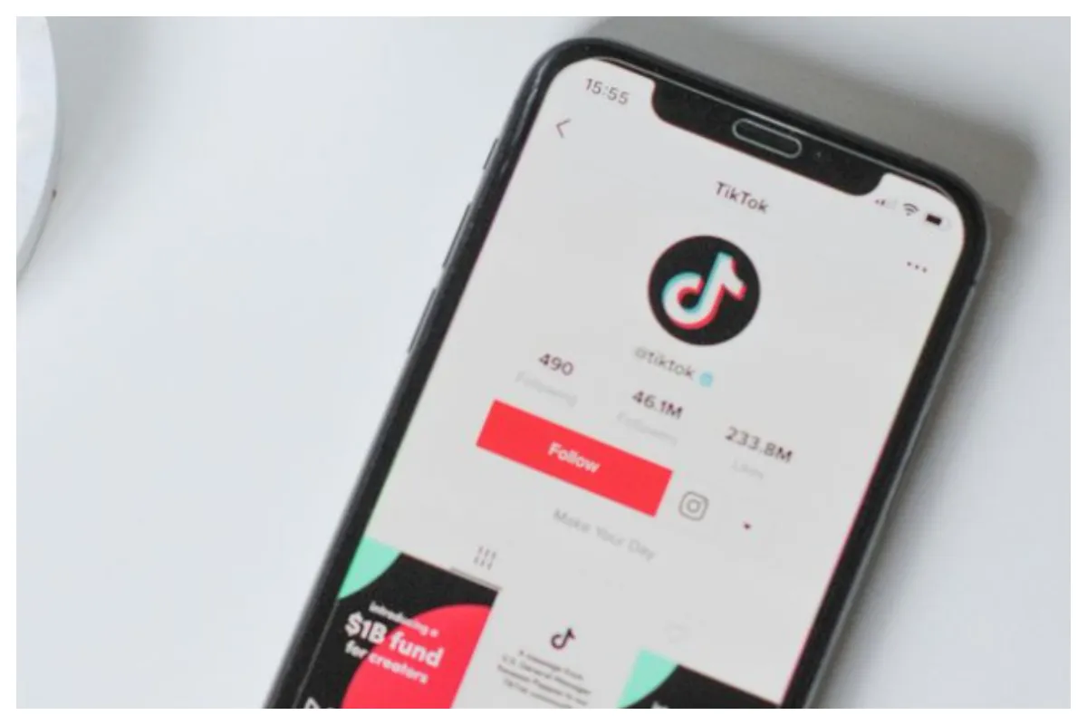 simpan video TikTok, unduh video TikTok, aplikasi pihak ketiga, perekaman layar, video TikTok tanpa watermark, pengaturan privasi TikTok, cara download video TikTok, trik simpan video TikTok, unduh video TikTok tanpa fitur, cara simpan video tanpa watermark