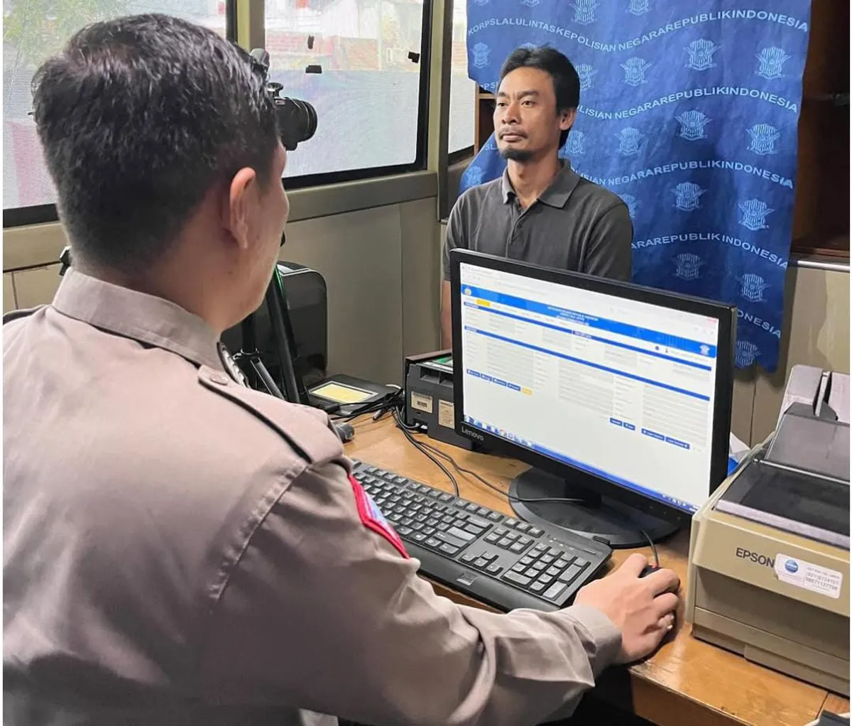 Perpanjang SIM, SIM Keliling, jadwal SIM Bandung, lokasi SIM Keliling, syarat perpanjang SIM, biaya perpanjangan SIM, SIM A C, SIM Keliling Kabupaten Bandung, SIM Kopo Square, pendaftaran SIM.