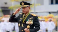 pembongkaran pagar, pagar laut, TNI AL, instruksi presiden, Prabowo Subianto, Agus Subiyanto, Menteri KKP, Sakti Trenggono, barang bukti, penyelidikan KKP, nelayan Tangerang, teknik manual, pagar bambu, kecamatan Tangerang, dasar laut.