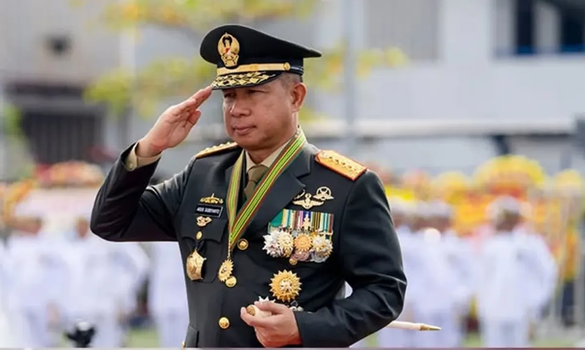 pembongkaran pagar, pagar laut, TNI AL, instruksi presiden, Prabowo Subianto, Agus Subiyanto, Menteri KKP, Sakti Trenggono, barang bukti, penyelidikan KKP, nelayan Tangerang, teknik manual, pagar bambu, kecamatan Tangerang, dasar laut.