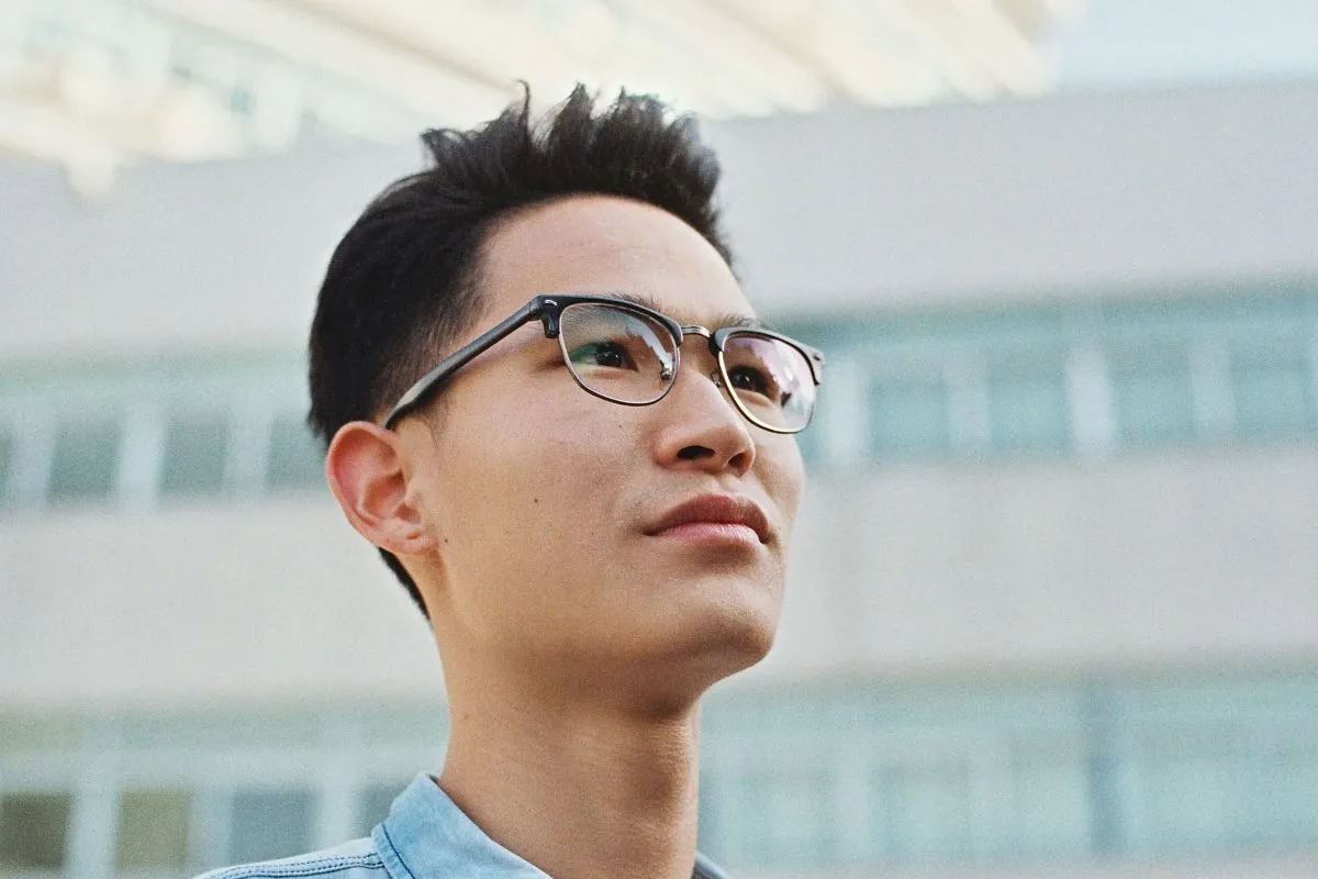 menabung ala Cina, budaya hemat, anggaran berbasis nol, hidup sederhana, kebiasaan finansial sehat, makan di rumah, hindari barang mewah, kebutuhan dan keinginan, tabungan tinggi Cina, tips hemat keuangan.