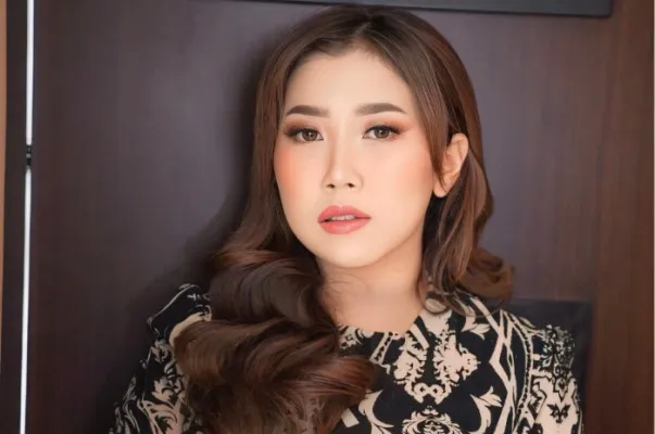 Kiky Saputri, Muhammad Khairi, kelahiran Kayesha, bayi perempuan, momen haru, suami setia, video kelahiran, doa terbaik, Instagram Kiky, Kiky jadi ibu.