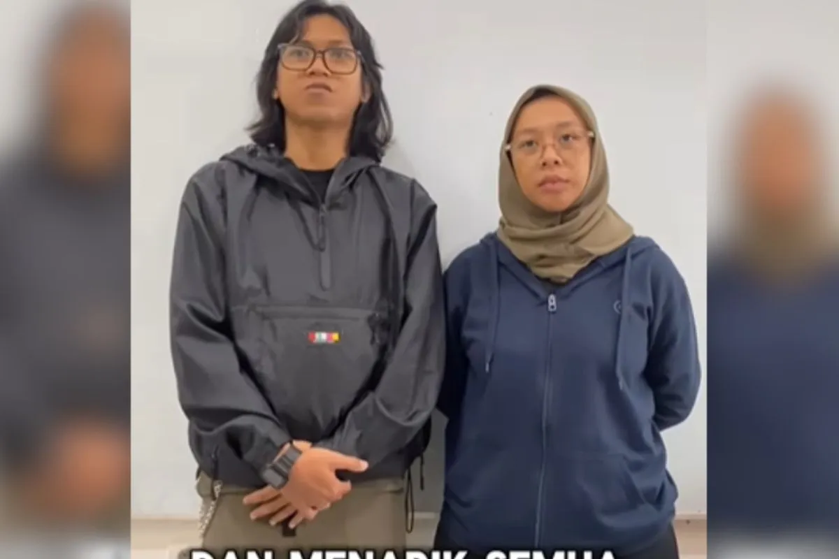 Novi Citra, Band Sukatani, kode etik, sekolah Islam, vokalis band, peluang mengajar, kode etik guru, SDIT Mutiara Hati.