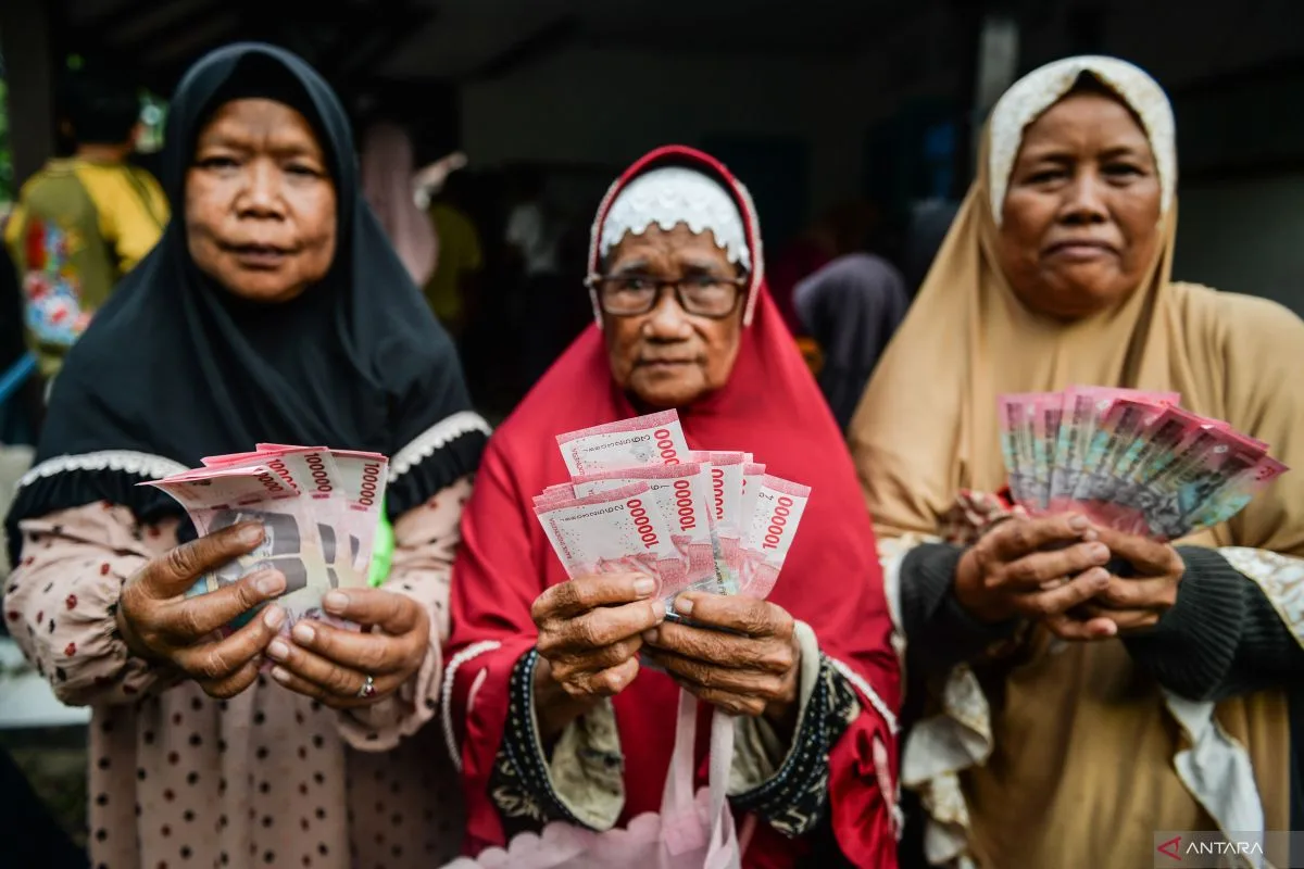 Cek Bansos, Penerima Bansos, Jadwal Pencairan, PKH 2025, BPNT 2025, Bantuan Sosial, Kemensos 2025, Bansos PKH, Cek Penerima, Bansos BPNT, Cekbansos Kemensos, Cara Cek PKH, Bantuan Pangan, Penerima BPNT, NIK KTP, Cek NIK, KKS Kemensos, Dana Bansos, Cek Bantuan, Bantuan Pemerintah, BPNT, PKH, Jadwal Pencairan Bansos, Bansos Februari 2025, Bansos Maret 2025