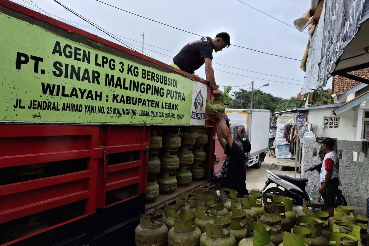 Gas Elpiji, Pangkalan Gas, Daftar Pangkalan, Elpiji 3 Kg, Subsidi Gas, Pertamina Elpiji, Pengecer Gas, Harga Gas, Pembelian Elpiji, Peraturan Elpiji, Syarat Pangkalan, Gas Melon, Elpiji Murah, Cek Elpiji, Kuota Gas, Cara Daftar Penjual Gas 3 Kg