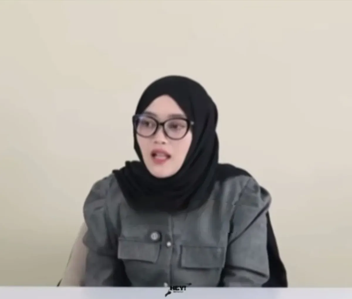 Mahalini lahiran, Putri Delina kaget, langsung jalan, fisik kuat, nggak manja, mandiin bayi, netizen kagum, obat mahal, konser hamil muda.