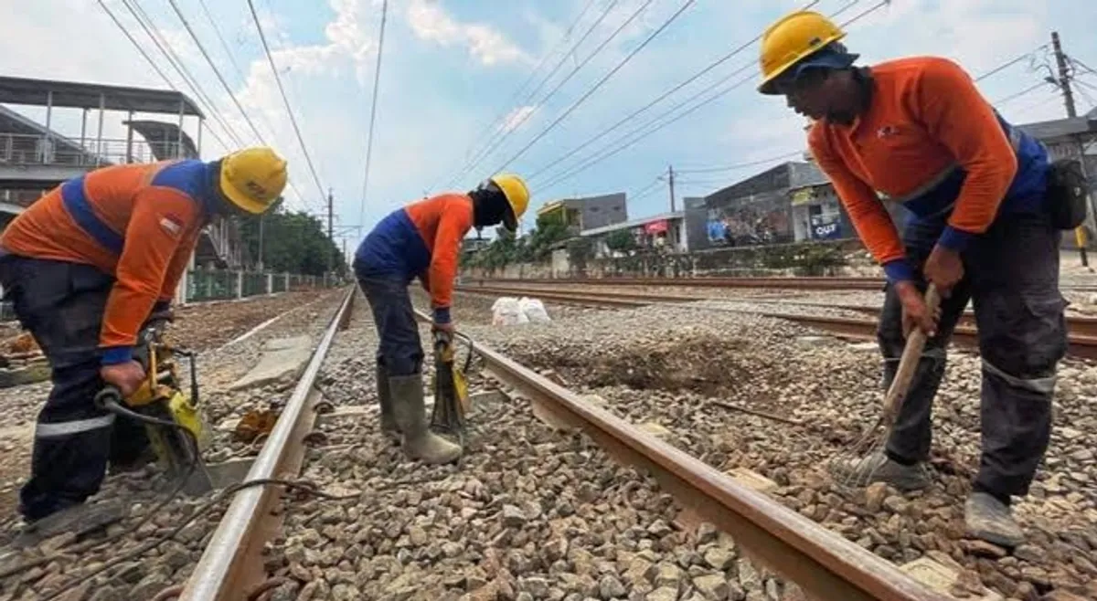 rel-kereta-api Reaktivasi Kereta, Jalur Rangkasbitung-Labuan, DJKA Kementerian Perhubungan, BTP Jakarta, Peninjauan Lahan, Kabupaten Pandeglang, Pemkab Pandeglang, Pembangunan Ekonomi, Transportasi Publik, Aksesibilitas Masyarakat, Program Pemerintah